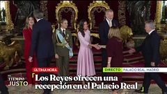 El guiño de la Reina Letizia a la monarquía en su atuendo para el desfile del 12 de octubre: “Nunca lo había hecho antes”