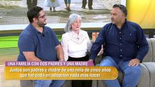La historia de una familia compuesta por dos padres, una madre y su hija: "La adoptamos cuando ella era su mamá de acogida"