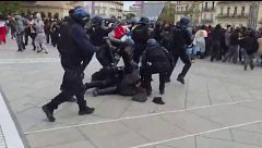 Continúan los enfrentamientos y los actos vandálicos en Francia en una nueva jornada de protestas de estudiantes
