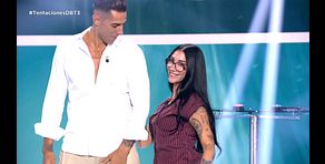 Andrea Sabatini hace de juez y el plató de 'El debate de las tentaciones' se lanza a seducirle: esta es la ganadora