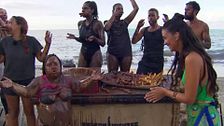 ¡Mucho chocolate con churros! El divertido momento de los supervivientes mientras se comen la recompensa: "Sandra, va por ti, que seas muy feliz"
