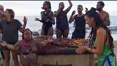 ¡Mucho chocolate con churros! El divertido momento de los supervivientes mientras se comen la recompensa: "Sandra, va por ti, que seas muy feliz"