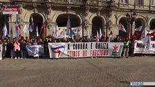 La ultraizquierda recibe a Abascal al grito de: “Fuera fascistas de Galicia”