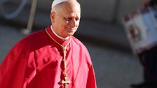 El Papa habla por teléfono con Putin dos días después de ser operado de cáncer de pulmón y le pide un alto el fuego