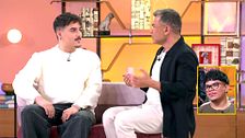 David le pide perdón a su novio por desconfiar de él y cogerle el móvil