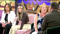 Loly y Lidia descubren que el primer amor de su padre lo está buscando 50 años después y escuchan atónitas su historia de amor
