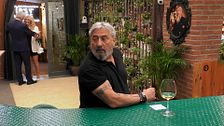 Rafael mira a otro lado al ver entrar a Montse en ‘First Dates’: “¡Cerrad, que no salga!”