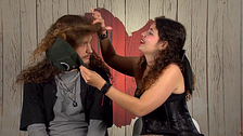 Nicole vacila sin parar a Jacob en ‘First Dates’: “¿Haces rituales satánicos? ¿Tienes piojos?”