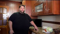 Juanmi habla del límite al que llegó tras convertirse en adicto a la comida ultraprocesada: “Llegué a pesar 301 kilos”