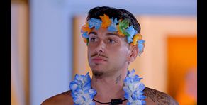 Miguel lanza un directo mensaje a Mara a su villa y la reacción de sus parejas enfada a los chicos: "Eso no lo voy a aguantar"