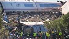 Los pasajeros de los trenes accidentados en Urda, Toledo: "Hemos sentido un frenazo súbito, como si el maquinista intentara evitar el choque"