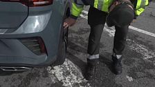 Neumáticos y luces, a punto para el invierno: Tráfico arranca una campaña de controles en carretera