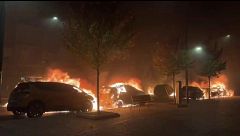 Caos y violencia en Bilbao con saqueos, coches incendiados y contenedores quemados
