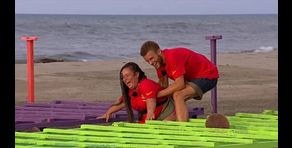 El divertido momento de Chiqui y Arkano tras la caída de la concursante en la prueba de recompensa de 'SV All Stars'