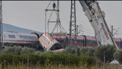 La "circunstancia doblemente dramática" con los semáforos y la señal de avanzada en el accidente ferroviario de Urda: "El tren que llega estaba absolutamente vendido"