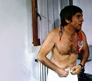 Amore mio spogliati che poi ti spiego...