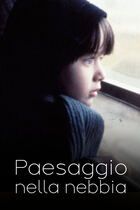 Paesaggio nella nebbia