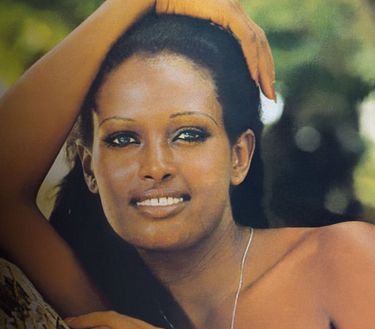 La ragazza dalla pelle di luna