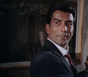 Hallò, Ward... e furono vacanze di sangue!