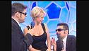 LILLO E GREG: Le donne fanno la cacca?