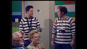 Ale e Franz disturbano Simona Ventura a Zelig - Facciamo Cabaret 1999