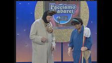 Massimo Boldi è il tenente Rex a Zelig - Facciamo Cabaret 1999