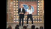 Claudio Bisio è James Tont a Zelig 2000