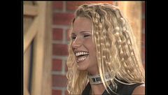 La prima apparizione di Michelle Hunziker a Zelig 2000