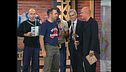 Elio e le storie tese cantano "La cunesiùn del pulpacc"