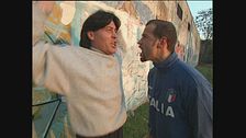 VOLO: Tony Randine si allena prima dell'intervista a Manuela Arcuri