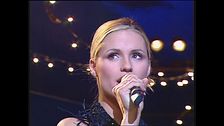 Michelle Hunziker canta "Summertime" a Zelig Circus 2003