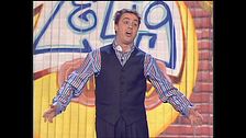Gabriele Cirilli in "Voglio tornare bambino" a Zelig Circus 2003