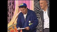 Omen risponde alle lettere dei suoi fan a Zelig Circus 2003