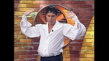 Jacopo Ortis non vuole lasciare mai il palco di Zelig Off