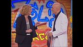 Angela Finocchiaro è la consulente finanziaria di Claudio Bisio