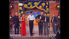 Il maestro Abelardo canta la canzone preferita della madre a Zelig 2004