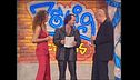 Claudio Batta finisce il cruciverba con Claudio Bisio e Vanessa Incontrada a Zelig Circus 2004