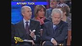 Il notaio sembra un pò nervoso..
