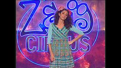Teresa Mannino per la prima volta a Zelig Circus 2005