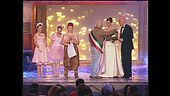 Il matrimonio di Vanessa Incontrada e Claudio Bisio a Zelig Circus 2005
