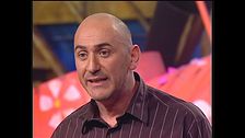 Sergio Sgrilli e il suo rapporto con le hit a Zelig Circus 2005