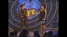 Giorgia Surina in versione mago con Raul Cremona a Zelig Off 2005