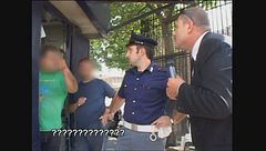 GOLIA: Il bottoncino magico alla pompa di benzina