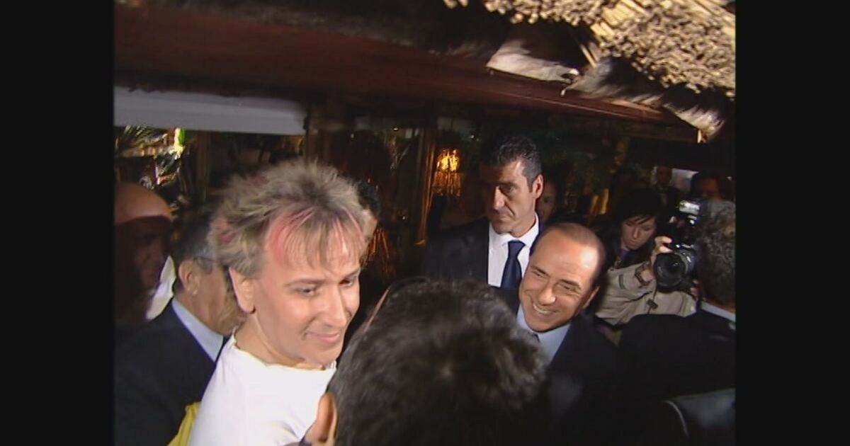 Le Iene: PIF: Solange, al Presidente piacciono le tette grosse? Video | Mediaset Infinity