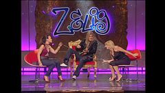 Katiana & Valeriana si contendono Claudiano per la prima volta a Zelig 2007