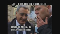 GOLIA: Fumano in consiglio, nonostante la legge