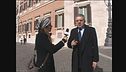 NOBILE: Politici e il lancio della scarpa