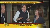 Un garage adibito a discarica abusiva