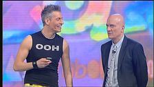 Jonny Groove e la sua passione per i social a Zelig 2012