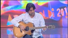 Massimo Bagnato canta "Giochi proibiti" a Zelig 2012